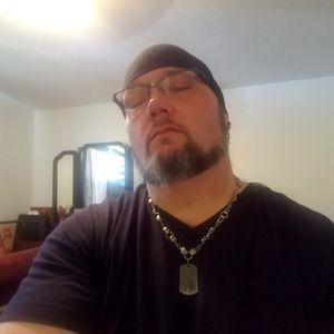 Meet your Posher, Travis